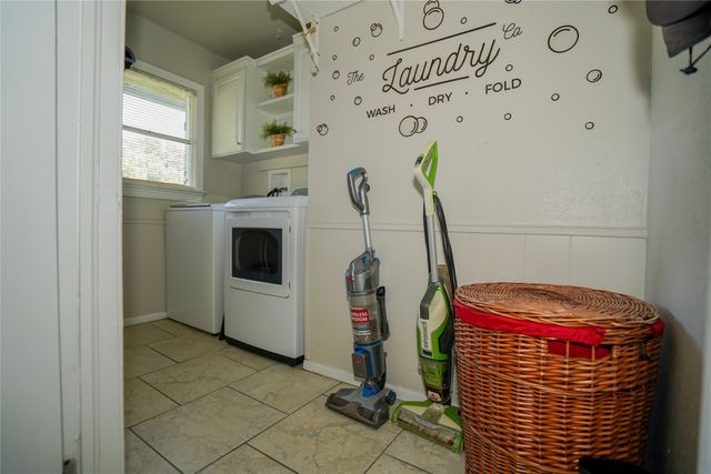 2026 S Hampton Road, Glenn Heights, TX 75154