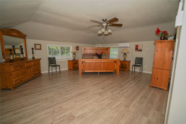 2026 S Hampton Road, Glenn Heights, TX 75154