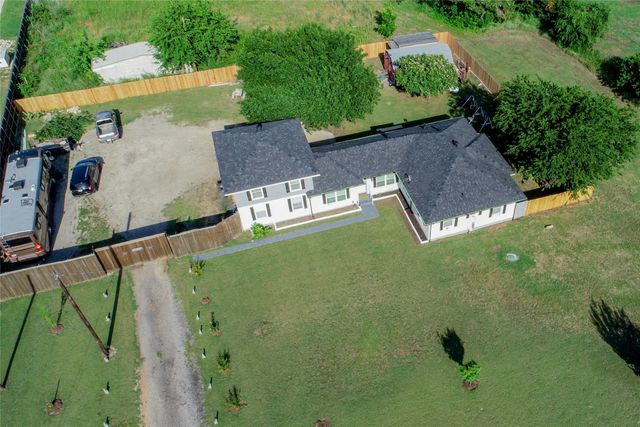 2026 S Hampton Road, Glenn Heights, TX 75154