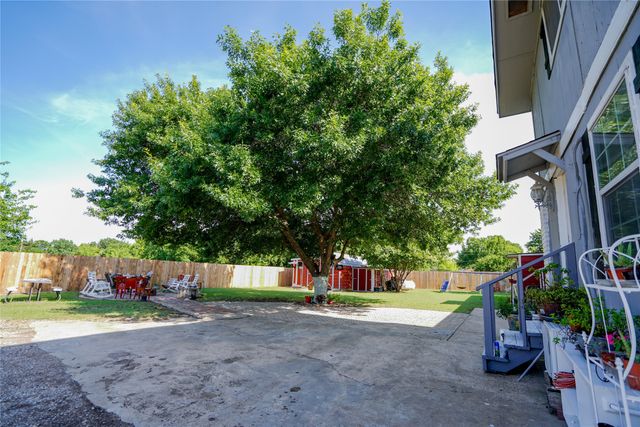 2026 S Hampton Road, Glenn Heights, TX 75154