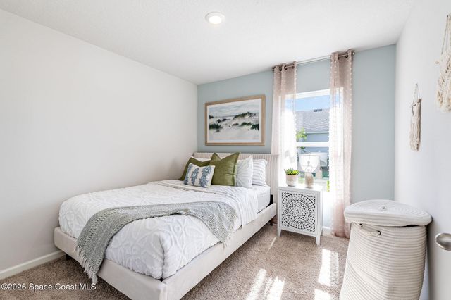 260 Halloran Street SE, Palm Bay, FL 32909