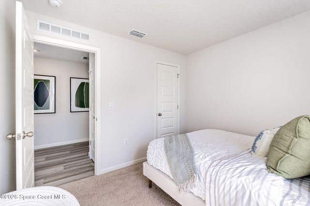 260 Halloran Street SE, Palm Bay, FL 32909