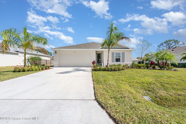 260 Halloran Street SE, Palm Bay, FL 32909