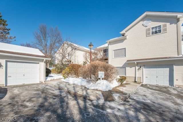 206 Potomac Dr, Bernards Twp., NJ 07920