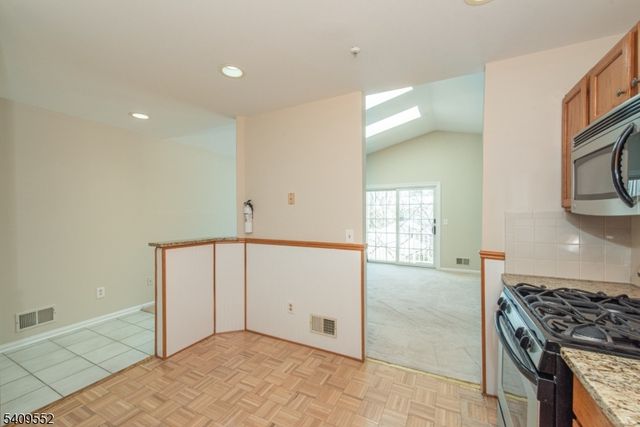 206 Potomac Dr, Bernards Twp., NJ 07920