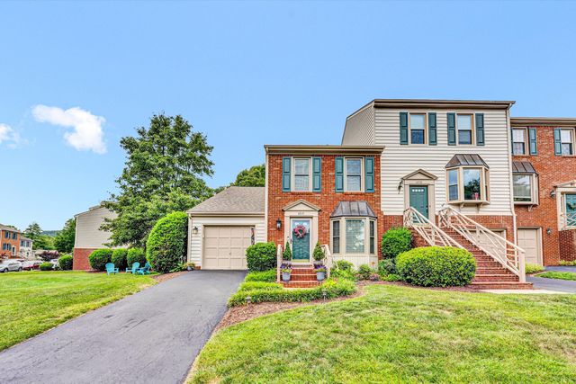 4717 Wembley PL, Roanoke, VA 24018