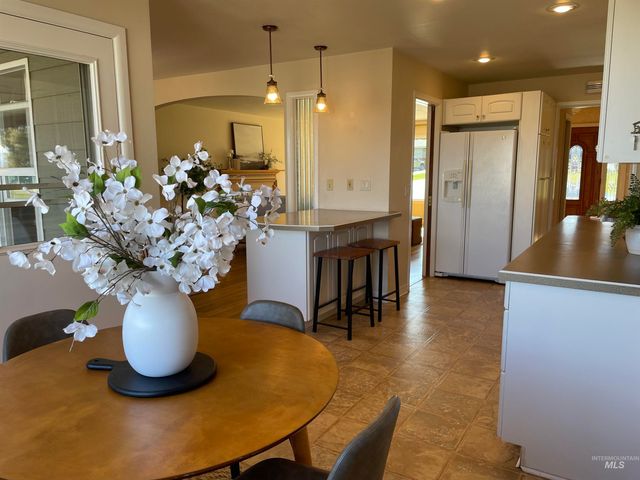 6414 W Randolph Dr, Boise, ID 83709