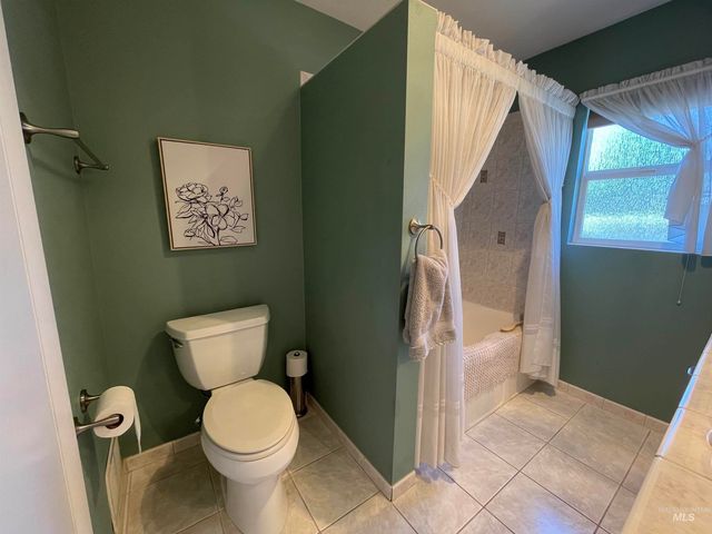 6414 W Randolph Dr, Boise, ID 83709