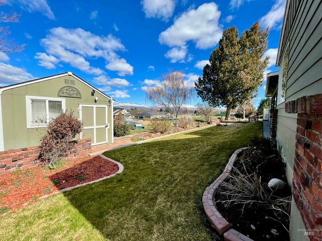 6414 W Randolph Dr, Boise, ID 83709