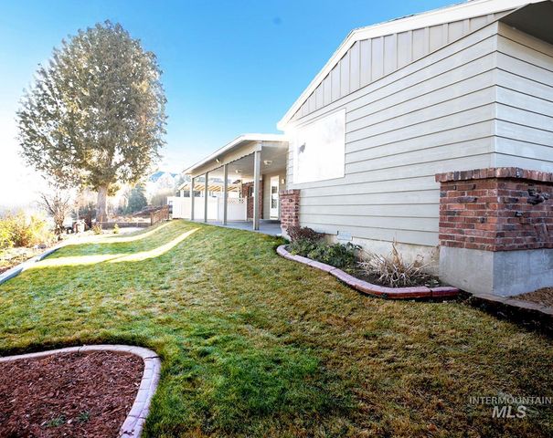 6414 W Randolph Dr, Boise, ID 83709