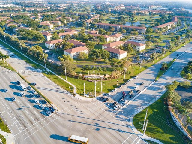 13255 SW 9th Ct 413G, Pembroke Pines, FL 33027