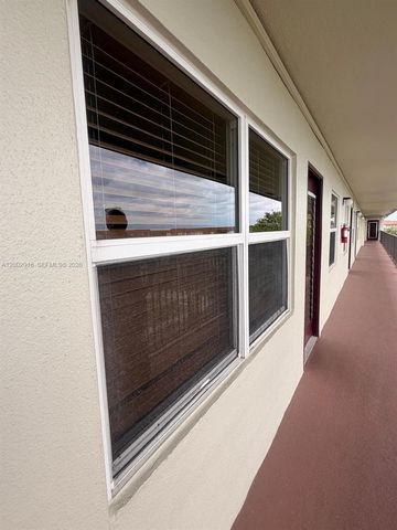 13255 SW 9th Ct 413G, Pembroke Pines, FL 33027