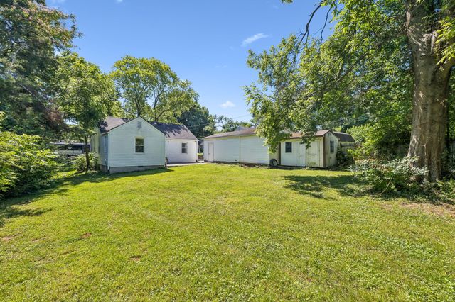 927 Goodbar Dr, Nashville, TN 37217