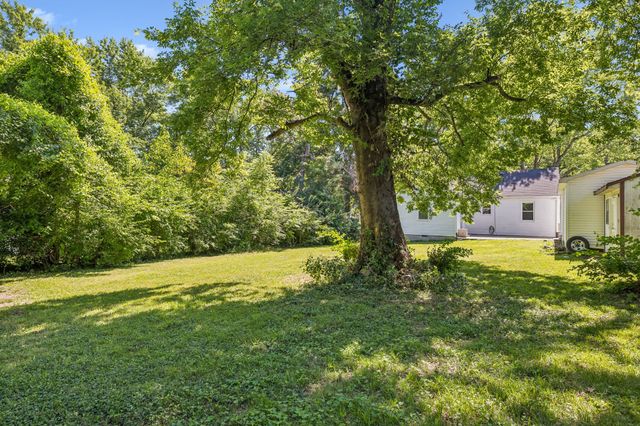 927 Goodbar Dr, Nashville, TN 37217