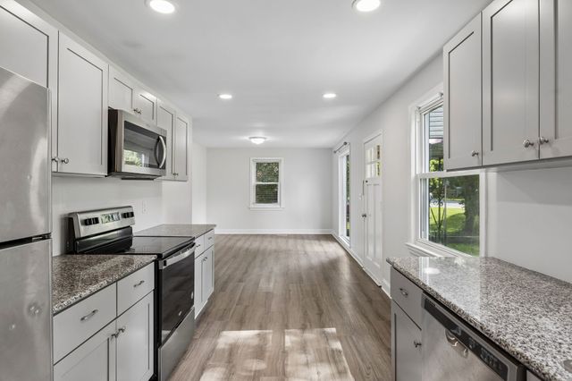 927 Goodbar Dr, Nashville, TN 37217