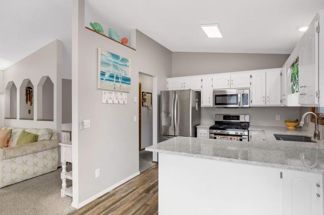 13360 Wellington Circle, Champlin, MN 55316