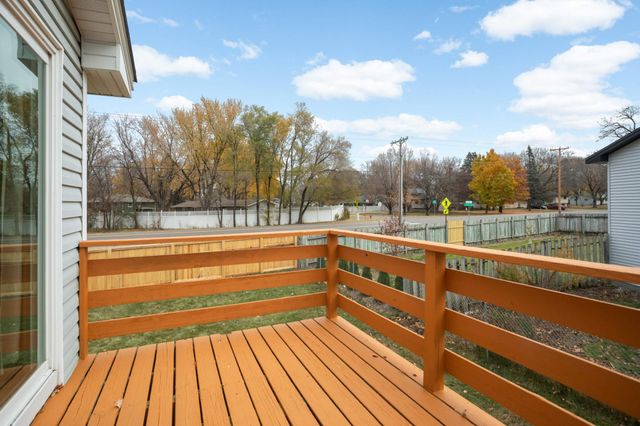 13360 Wellington Circle, Champlin, MN 55316