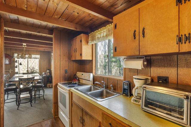 393 Tanglewood Drive, Killington, VT 05751