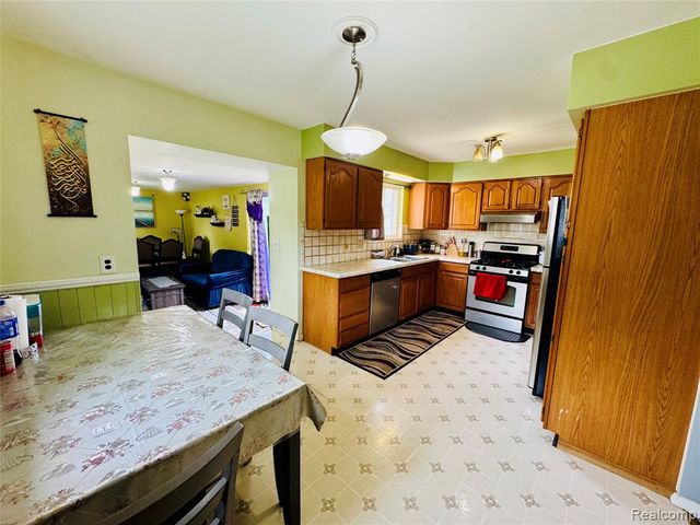 33564 Vista Way Way, Fraser, MI 48026