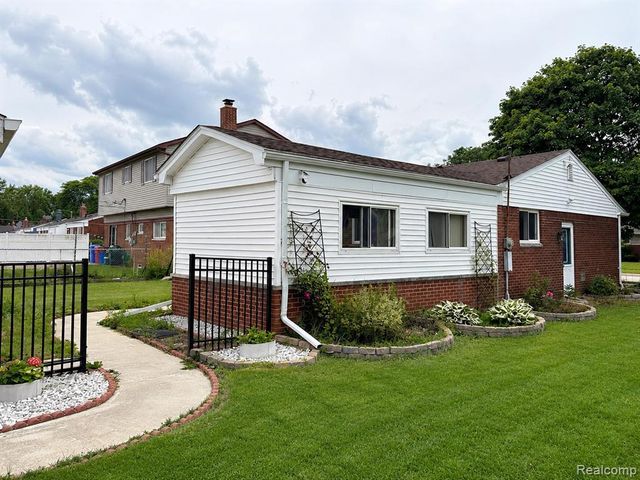 33564 Vista Way Way, Fraser, MI 48026
