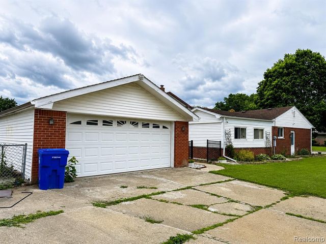 33564 Vista Way Way, Fraser, MI 48026
