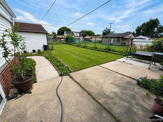 33564 Vista Way Way, Fraser, MI 48026