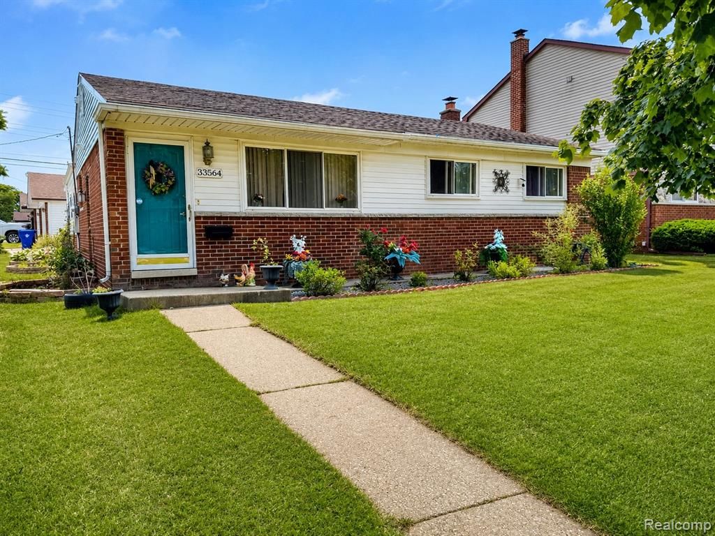33564 Vista Way Way, Fraser, MI 48026