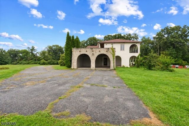 111 Cemetery Rd, Hope Twp., NJ 07825