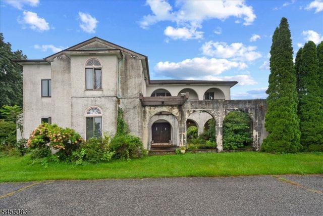 111 Cemetery Rd, Hope Twp., NJ 07825