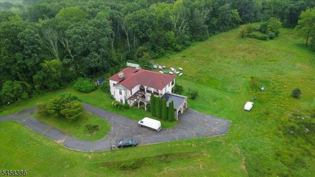 111 Cemetery Rd, Hope Twp., NJ 07825
