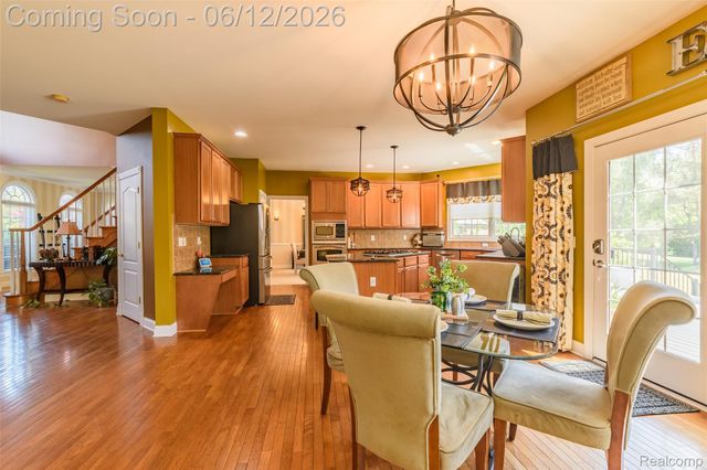 1976 Scenic Drive, Milford Charter Township, MI 48380