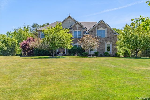 1976 Scenic Drive, Milford Charter Township, MI 48380