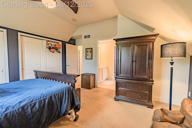 1976 Scenic Drive, Milford Charter Township, MI 48380
