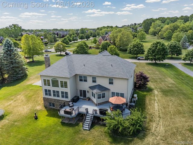 1976 Scenic Drive, Milford Charter Township, MI 48380