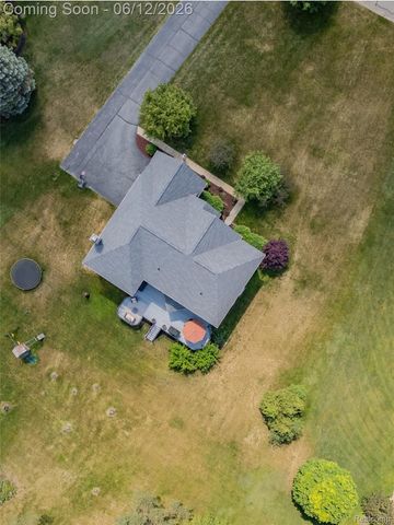 1976 Scenic Drive, Milford Charter Township, MI 48380