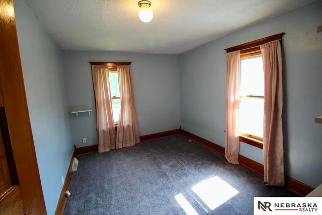 611 Juniper Avenue, Crete, NE 68333