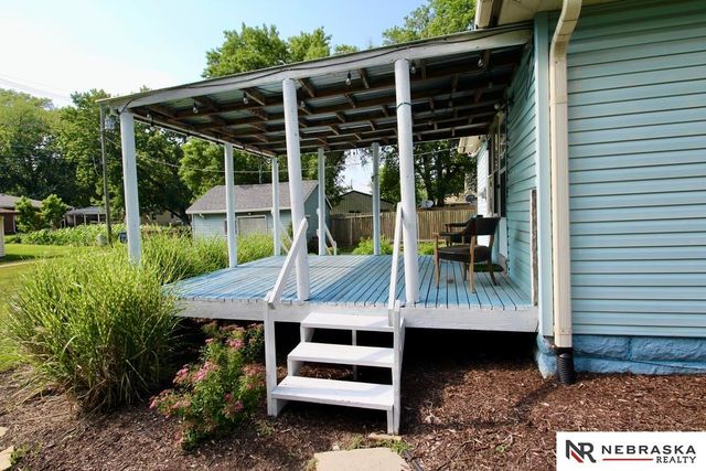 611 Juniper Avenue, Crete, NE 68333