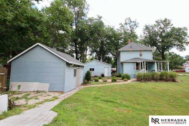 611 Juniper Avenue, Crete, NE 68333