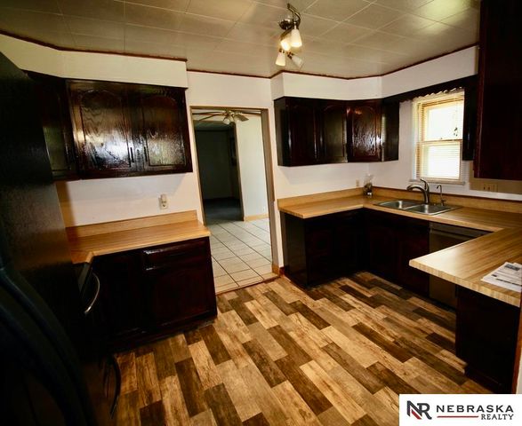 611 Juniper Avenue, Crete, NE 68333