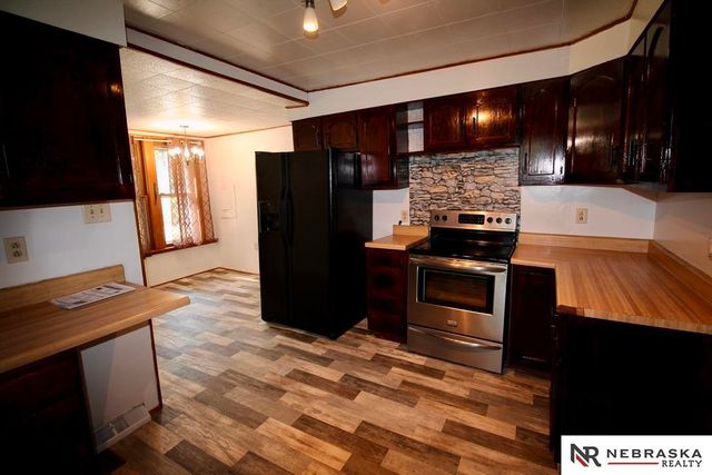 611 Juniper Avenue, Crete, NE 68333