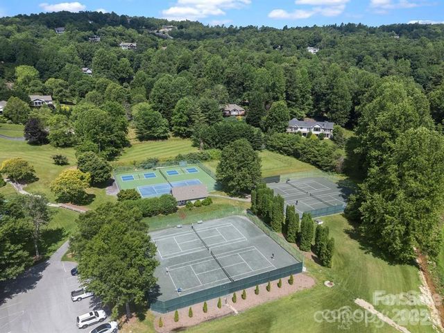 360 Kenmure Drive, Flat Rock, NC 28731