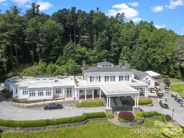 360 Kenmure Drive, Flat Rock, NC 28731