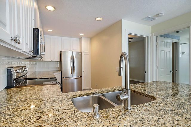 178 Soriano Dr, Jupiter, FL 33458