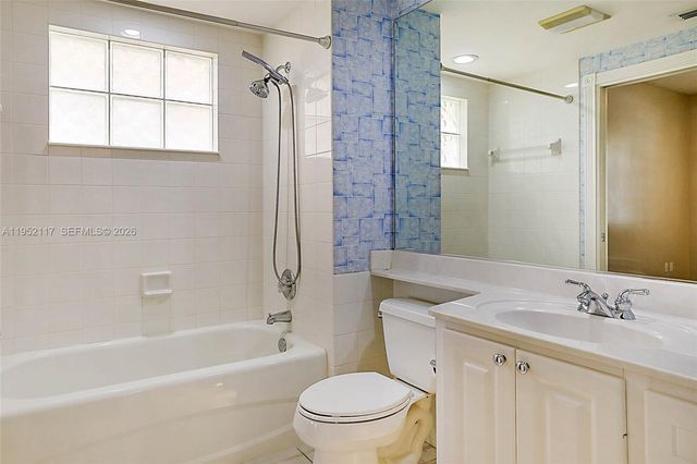 178 Soriano Dr, Jupiter, FL 33458