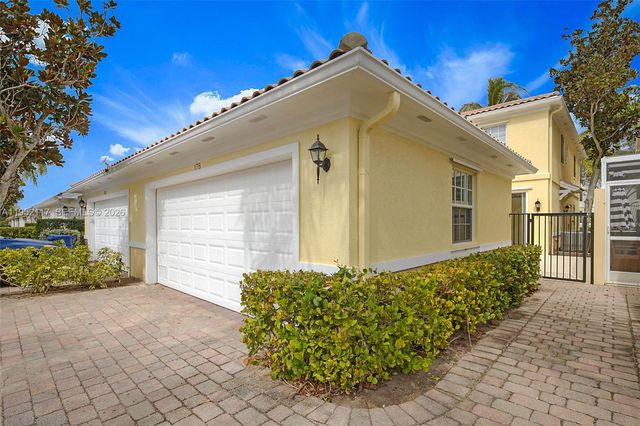 178 Soriano Dr, Jupiter, FL 33458