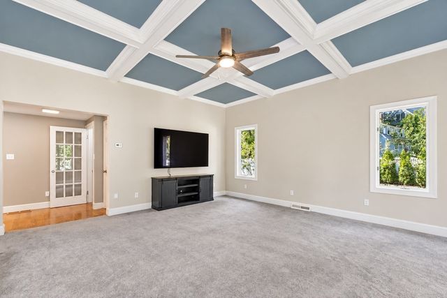 9 Lantern Rd, Belmont, MA 02478