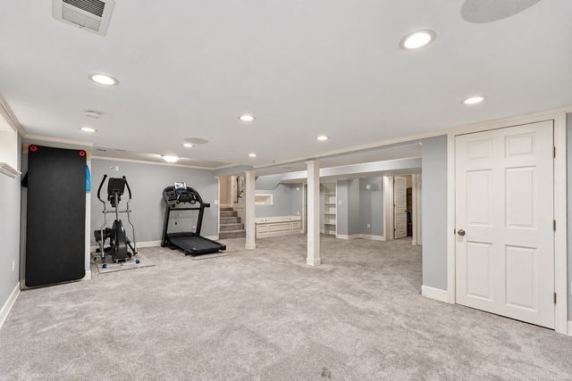 9 Lantern Rd, Belmont, MA 02478