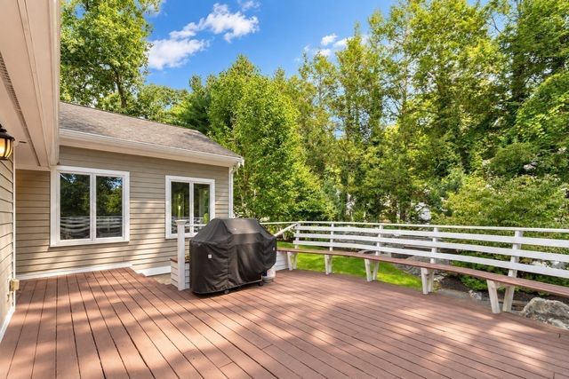 9 Lantern Rd, Belmont, MA 02478