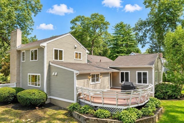 9 Lantern Rd, Belmont, MA 02478
