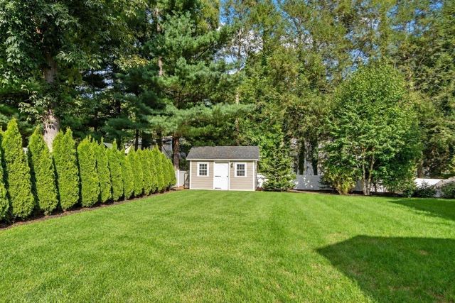 9 Lantern Rd, Belmont, MA 02478